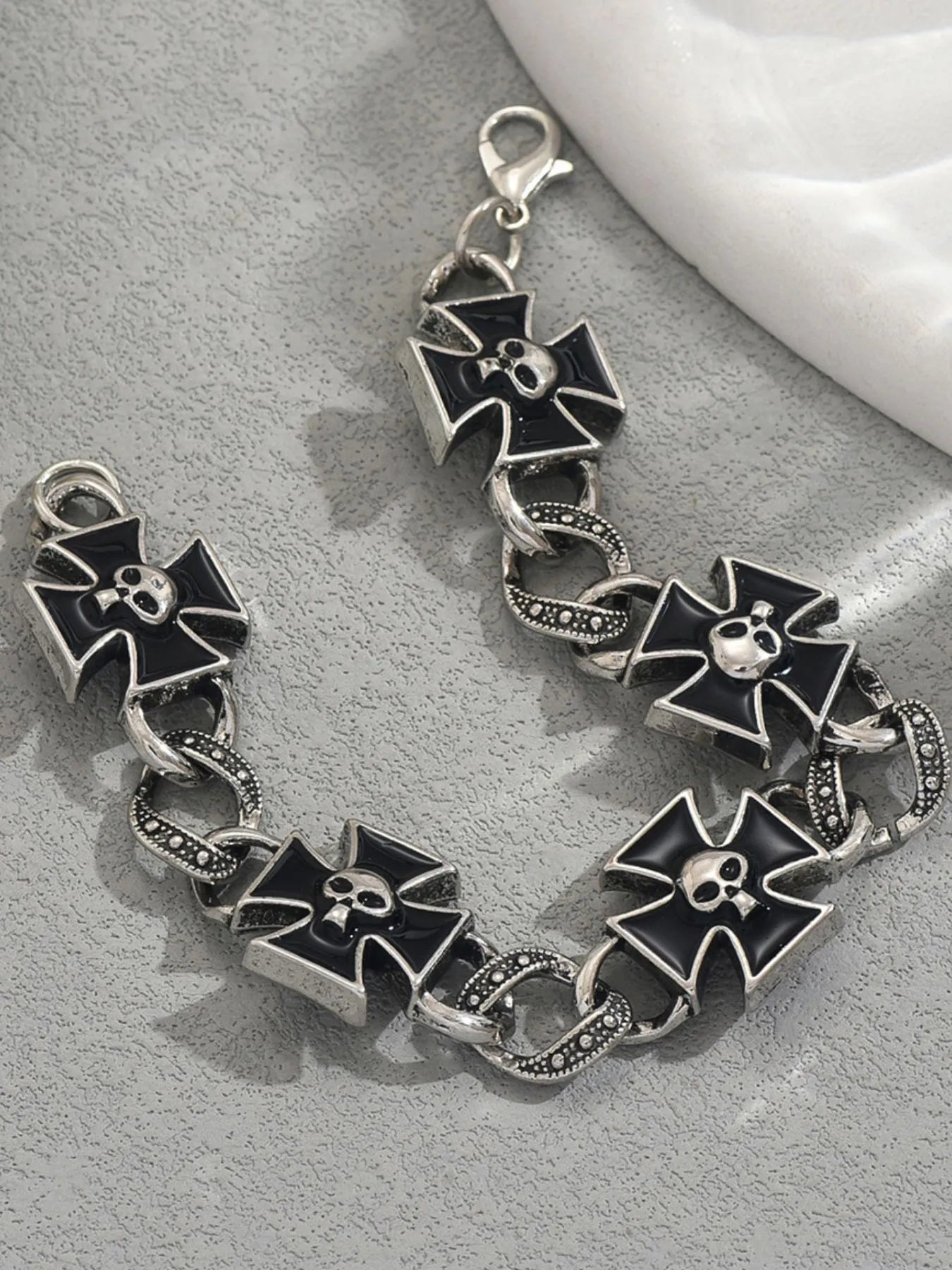 Gothic Skull Cross Chain Bracelet - Treasured Gift's & More