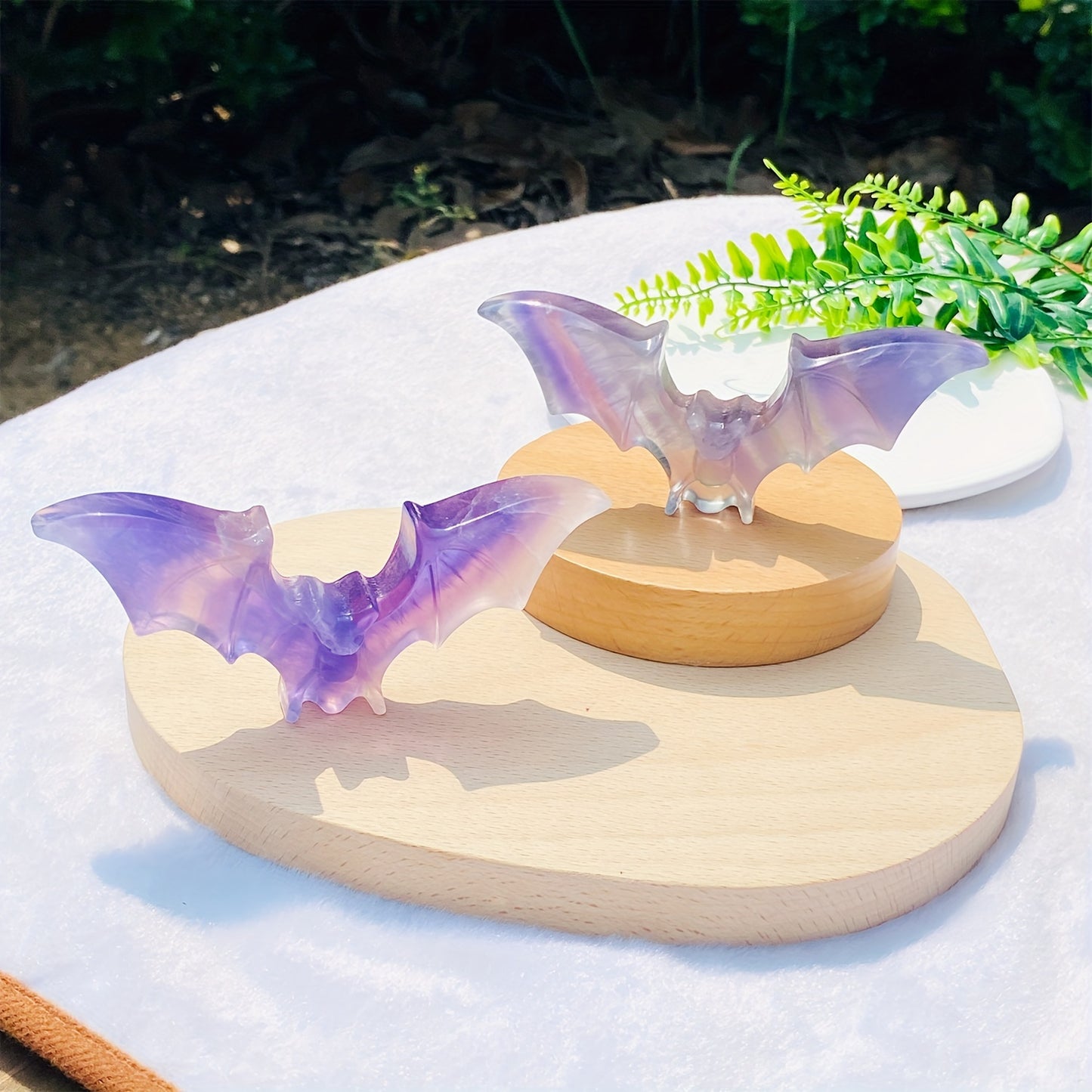 1pc Natural Fluorite Bat Carving, Crystal