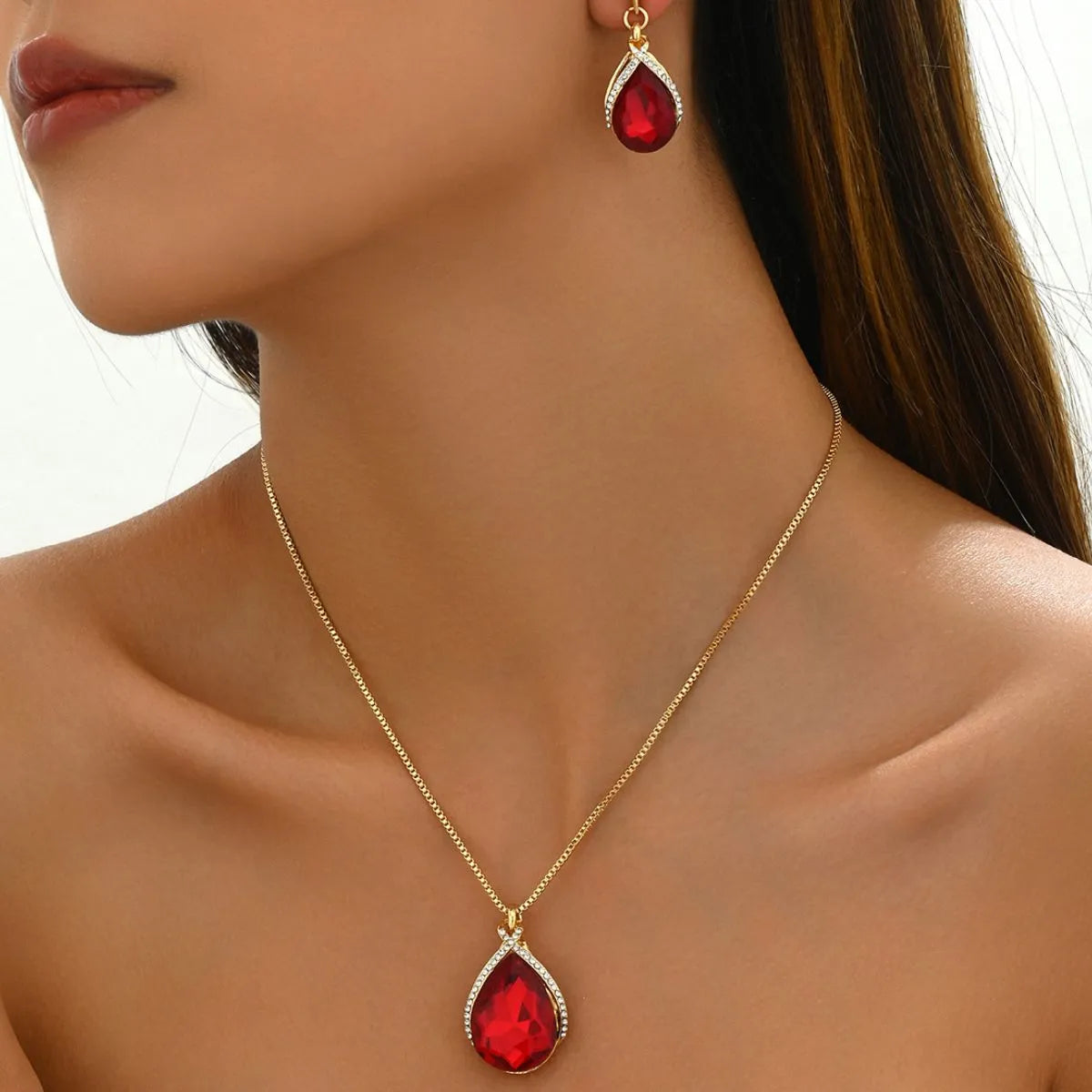 18K Gold-Plated Rhinestone Teardrop Necklace and Earrings Jewelry Set - Treasured Gift's & More