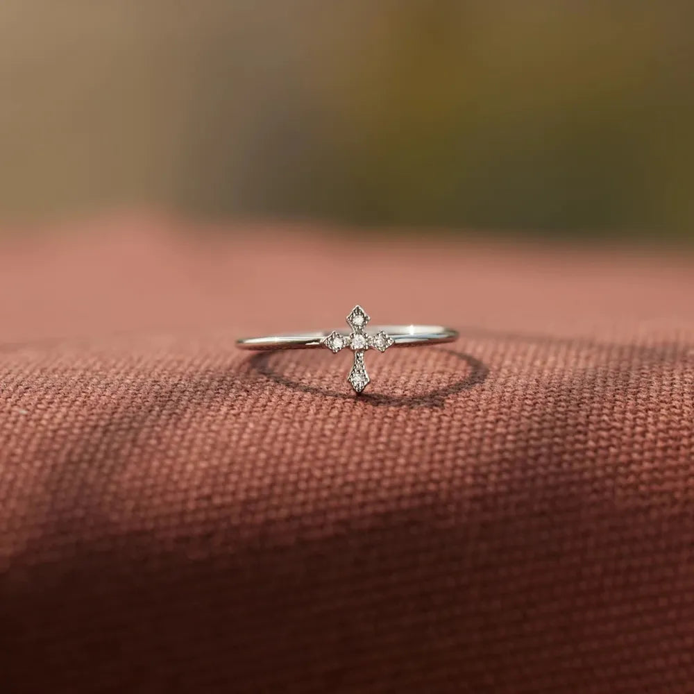 925 Sterling Silver Cross Ring - Treasured Gift's & More