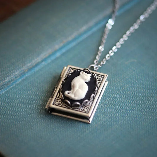 Gothic Cat Cameo Pendant Necklaces