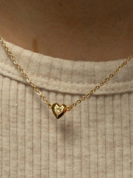 Zircon Heart Pendant Necklace - Treasured Gift's & More