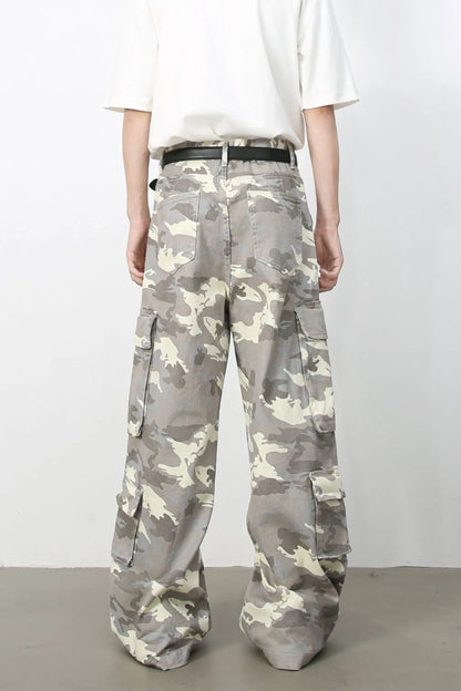 Men's Camouflage Wide Leg Cargo Jeans - Treasured Gift's & More